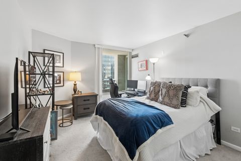 Tiny photo for 345 N La Salle Drive #4603, Chicago, IL 60654 (MLS # 12596444)