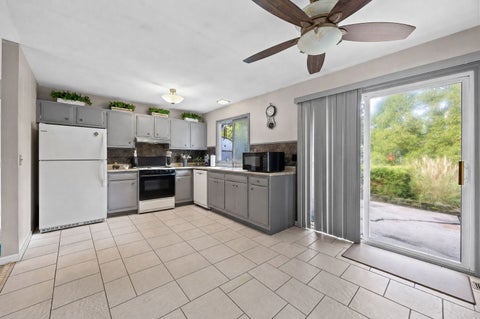 Tiny photo for 229 N Schmidt Road, Bolingbrook, IL 60440 (MLS # 12750099)