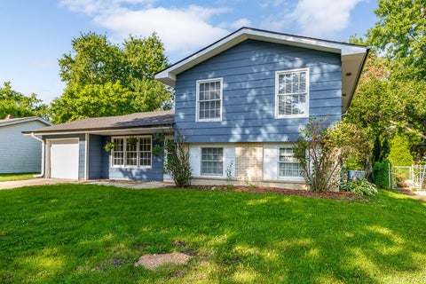Tiny photo for 229 N Schmidt Road, Bolingbrook, IL 60440 (MLS # 12750099)