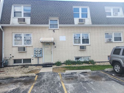 5648 Saint James Court Oak Lawn IL 60453