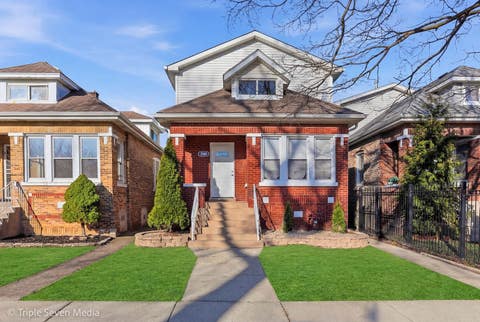 Photo of 7520 S CARPENTER Street, Chicago, IL 60620 (MLS # 12687612)