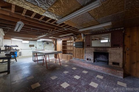 Tiny photo for 522 Kingsway Drive, Aurora, IL 60506 (MLS # 12520496)