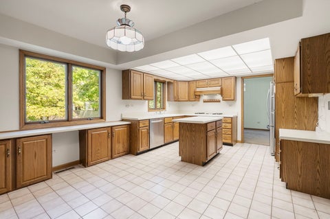 Tiny photo for 360 E Woodland Road, Lake Bluff, IL 60044 (MLS # 12705501)