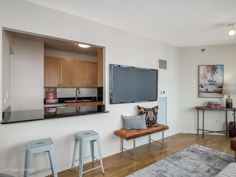 Tiny photo for 400 N LaSalle Drive #1611, Chicago, IL 60654 (MLS # 12466054)