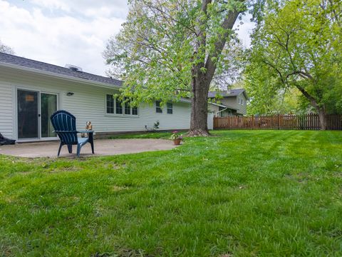 Tiny photo for 852 E Anderson Drive, Palatine, IL 60074 (MLS # 12641362)