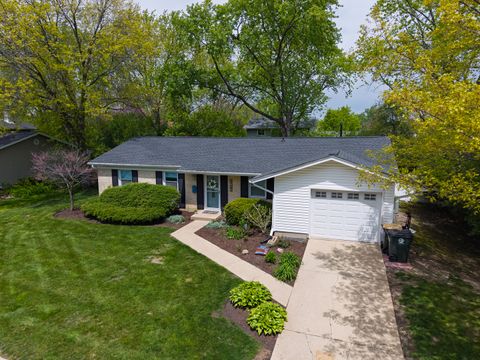 Tiny photo for 852 E Anderson Drive, Palatine, IL 60074 (MLS # 12641362)