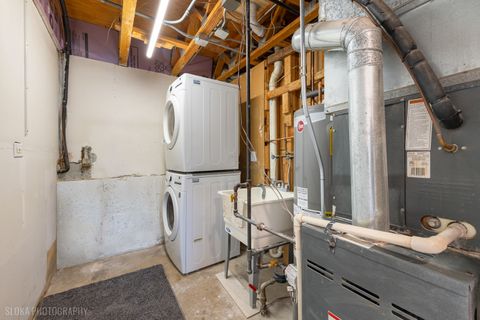 Tiny photo for 305 E Country Drive, Bartlett, IL 60103 (MLS # 12583384)