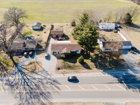 Tiny photo for 657 US Route 51, Duquoin, IL 62832 (MLS # 12577774)