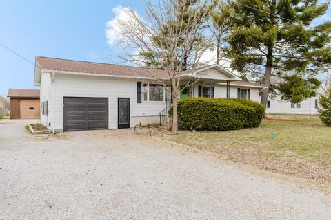 Photo of 657 US Route 51, Duquoin, IL 62832 (MLS # 12577774)