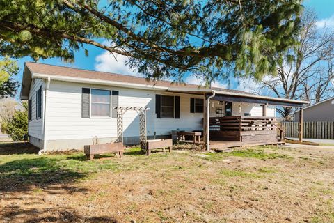 Tiny photo for 657 US Route 51, Duquoin, IL 62832 (MLS # 12577774)