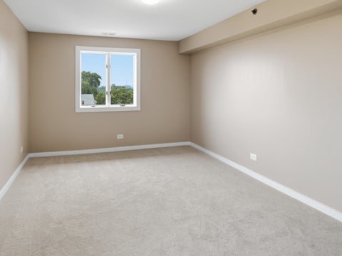 Tiny photo for 10420 Circle Drive #48B, Oak Lawn, IL 60453 (MLS # 12751992)
