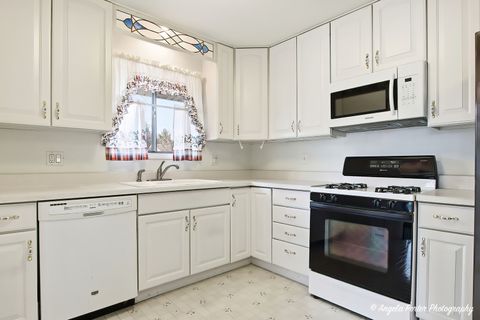 Tiny photo for 4911 W Bromley Drive, McHenry, IL 60050 (MLS # 12603327)