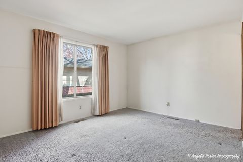 Tiny photo for 4911 W Bromley Drive, McHenry, IL 60050 (MLS # 12603327)