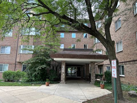 Photo of 300 S Roselle Road #116, Schaumburg, IL 60193 (MLS # 12418765)