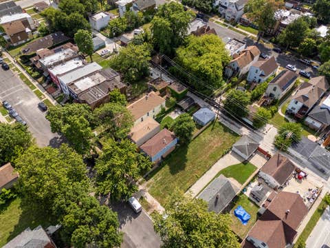 Tiny photo for 7116 S University Avenue, Chicago, IL 60619 (MLS # 12716705)