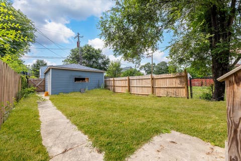 Tiny photo for 7116 S University Avenue, Chicago, IL 60619 (MLS # 12716705)