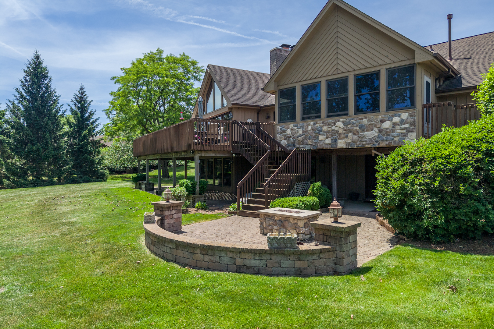 2005 Selkirk Court