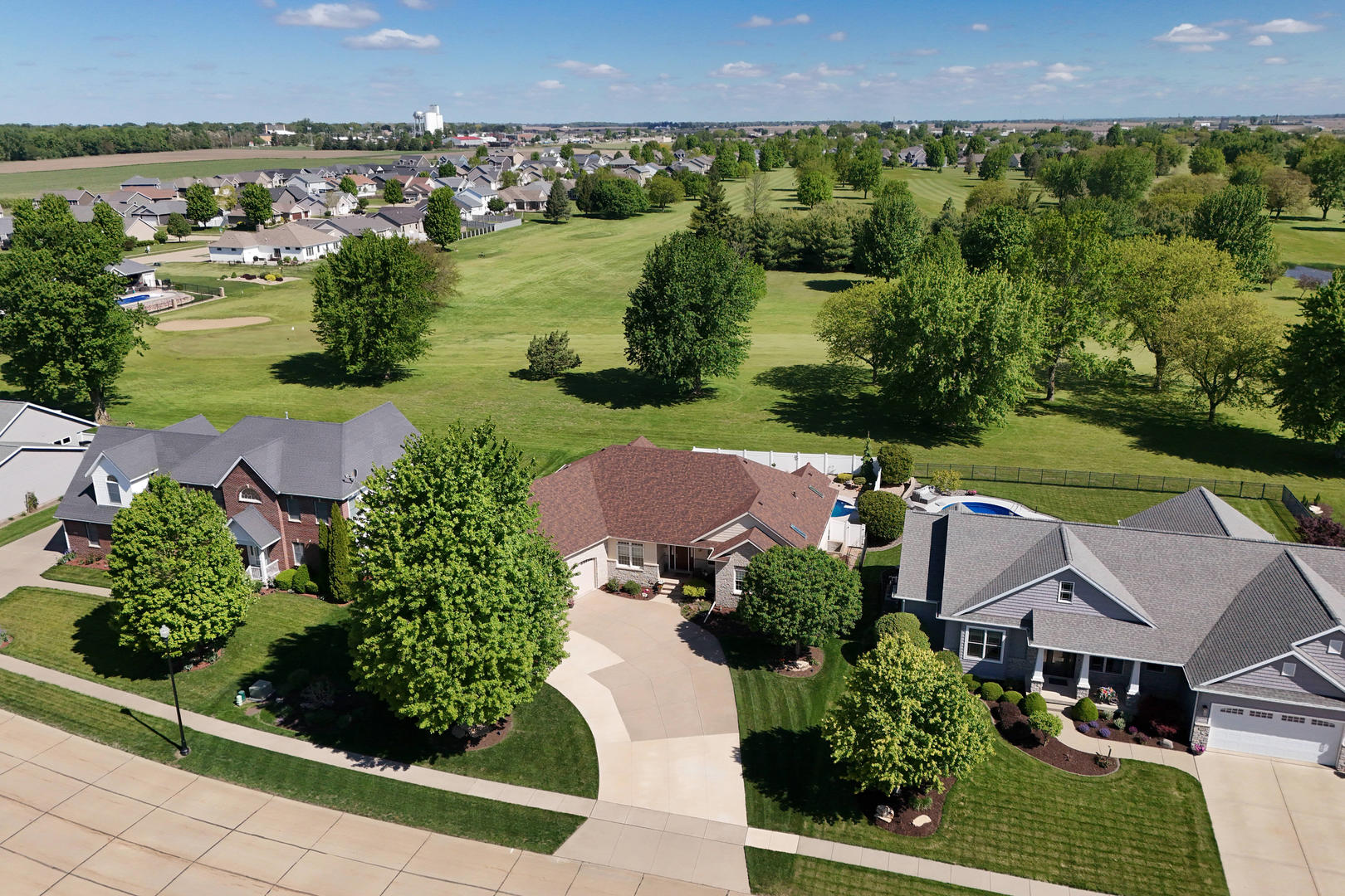 920 Rustic View Court