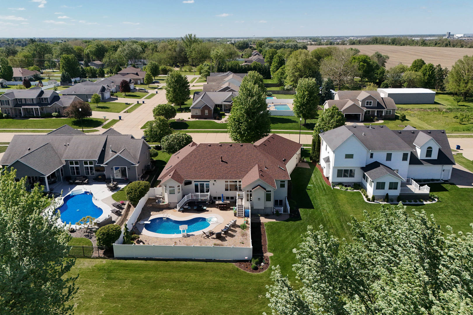 920 Rustic View Court