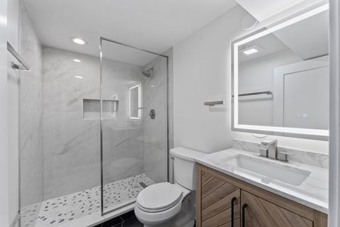 Tiny photo for 330 N Oaklawn Avenue, Elmhurst, IL 60126 (MLS # 12446584)