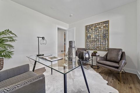 Tiny photo for 330 N Oaklawn Avenue, Elmhurst, IL 60126 (MLS # 12446584)