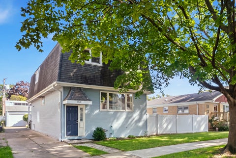 Photo of 3831 N Octavia Avenue, Chicago, IL 60634 (MLS # 12771660)