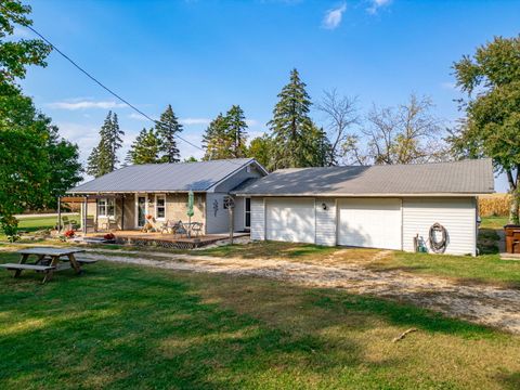 6269 N KILBUCK Monroe Center IL 61052