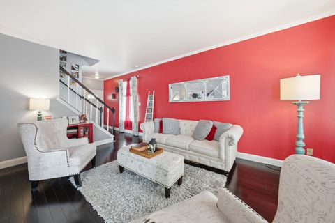 Tiny photo for 18510 BELLAGIO Circle #18510, Tinley Park, IL 60477 (MLS # 12555695)