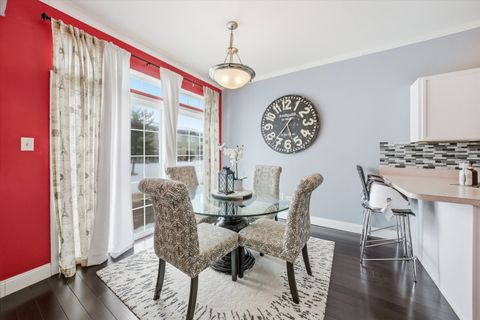 Tiny photo for 18510 BELLAGIO Circle #18510, Tinley Park, IL 60477 (MLS # 12555695)