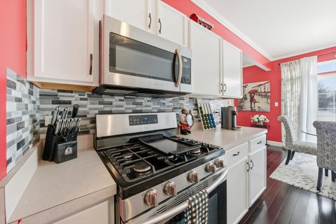 Tiny photo for 18510 BELLAGIO Circle #18510, Tinley Park, IL 60477 (MLS # 12555695)