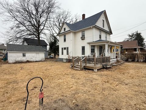 Tiny photo for 2528 Farnam Street, Davenport, IA 52803 (MLS # 12583515)