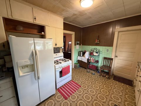 Tiny photo for 2528 Farnam Street, Davenport, IA 52803 (MLS # 12583515)