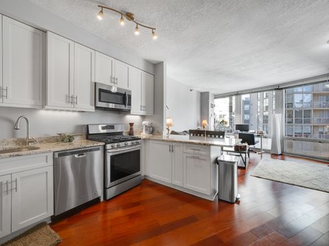 Tiny photo for 600 N Kingsbury Street #906, Chicago, IL 60654 (MLS # 12517310)