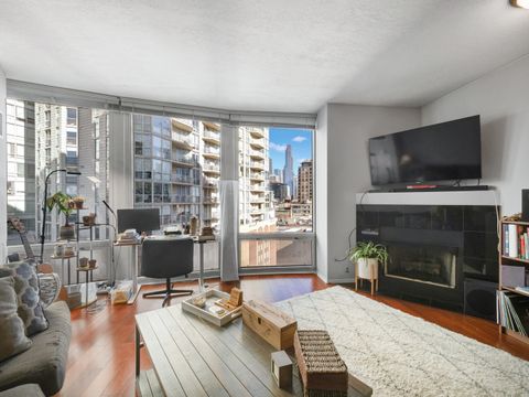 Tiny photo for 600 N Kingsbury Street #906, Chicago, IL 60654 (MLS # 12517310)