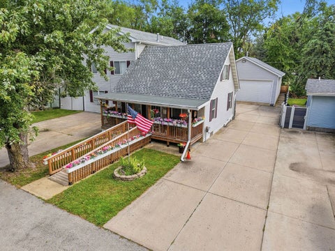 Photo of 416 Algonquin Street, Joliet, IL 60432 (MLS # 12752150)