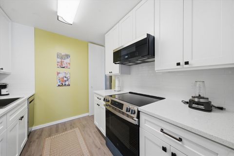Tiny photo for 100 E Walton Street #35D, Chicago, IL 60611 (MLS # 12578728)