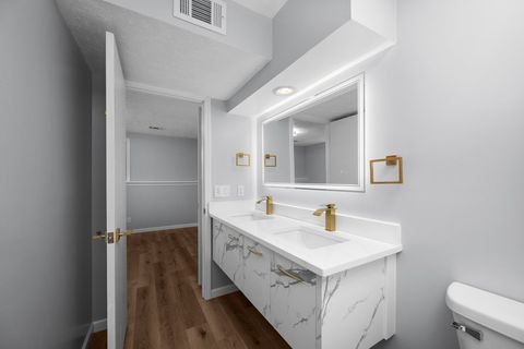 Tiny photo for 2501 E 34th Street Court, Davenport, IA 52807 (MLS # 12609131)