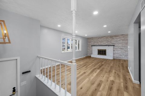 Tiny photo for 2501 E 34th Street Court, Davenport, IA 52807 (MLS # 12609131)