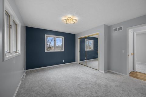 Tiny photo for 2501 E 34th Street Court, Davenport, IA 52807 (MLS # 12609131)