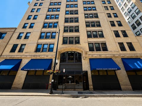 Photo of 780 S Federal Street #201, Chicago, IL 60605 (MLS # 12695907)