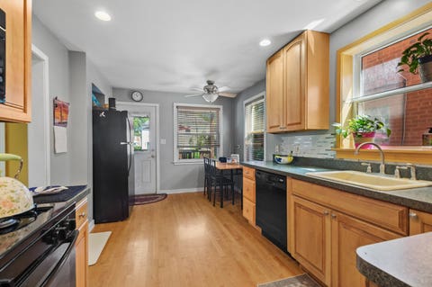 Tiny photo for 2904 W Fargo Avenue, Chicago, IL 60645 (MLS # 12729585)