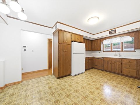 Tiny photo for 8642 Gross Point Road, Skokie, IL 60077 (MLS # 12637387)