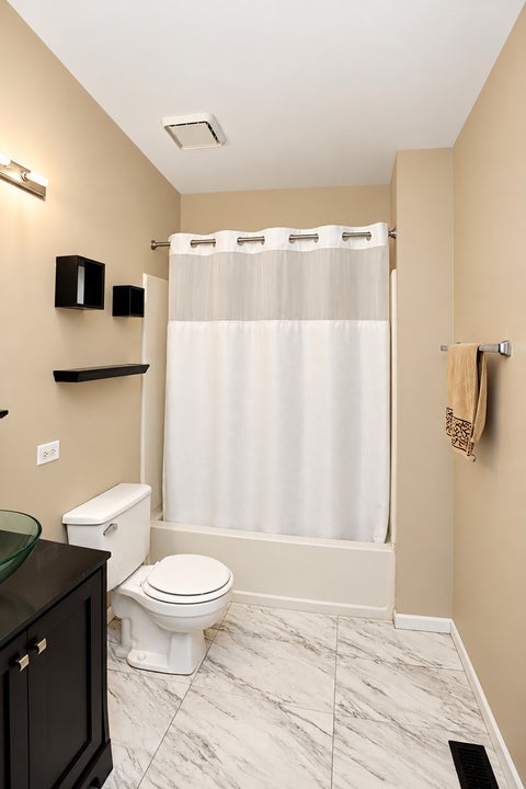 Tiny photo for 3 Dorchester Court, Streamwood, IL 60107 (MLS # 12779771)