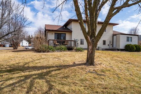 Tiny photo for 1609 Beech Street #B, Normal, IL 61761 (MLS # 12582476)