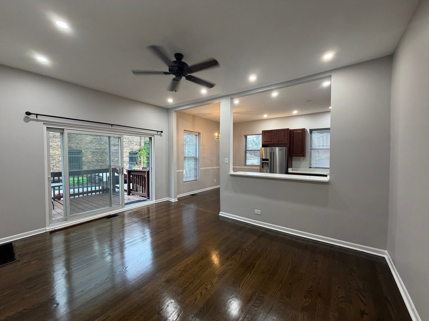 1555 W Rosemont Avenue 1
