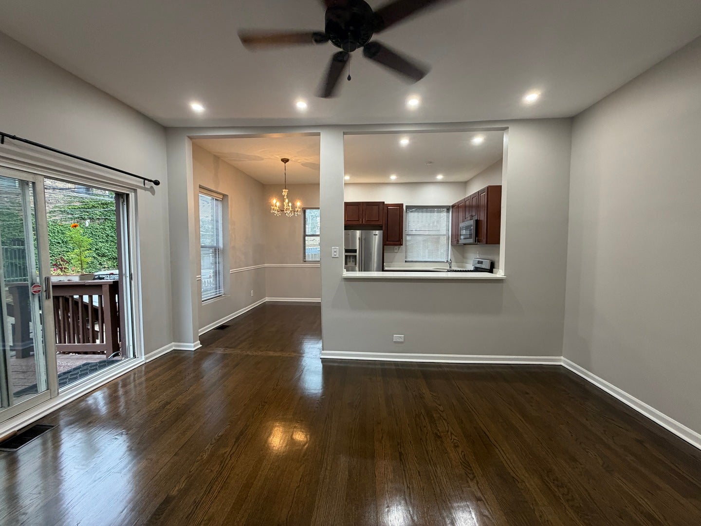 1555 W Rosemont Avenue 1
