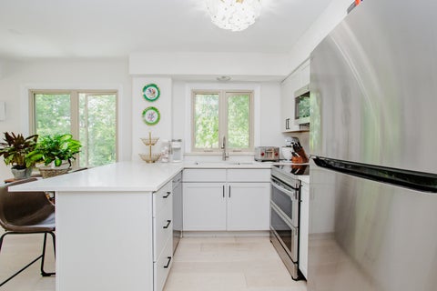 Tiny photo for 2420 W Talcott Road #211, Park Ridge, IL 60068 (MLS # 12655217)