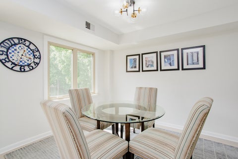 Tiny photo for 2420 W Talcott Road #211, Park Ridge, IL 60068 (MLS # 12655217)