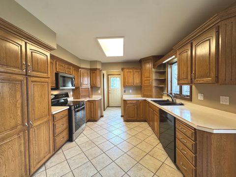 Tiny photo for 19 Old Farm N Court, Bradley, IL 60915 (MLS # 12583492)