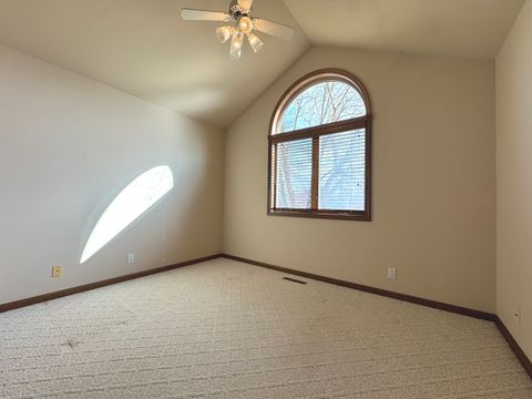 Tiny photo for 19 Old Farm N Court, Bradley, IL 60915 (MLS # 12583492)